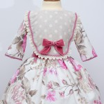 Vestido para niña · Pétalos