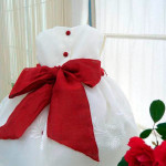 Vestido de arras · Pétalos rojos