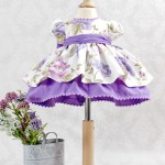 vestido para niña · flores en primavera malva