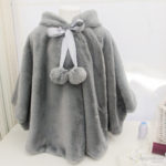 Capa gris para niña  · Modelo Nadiuska